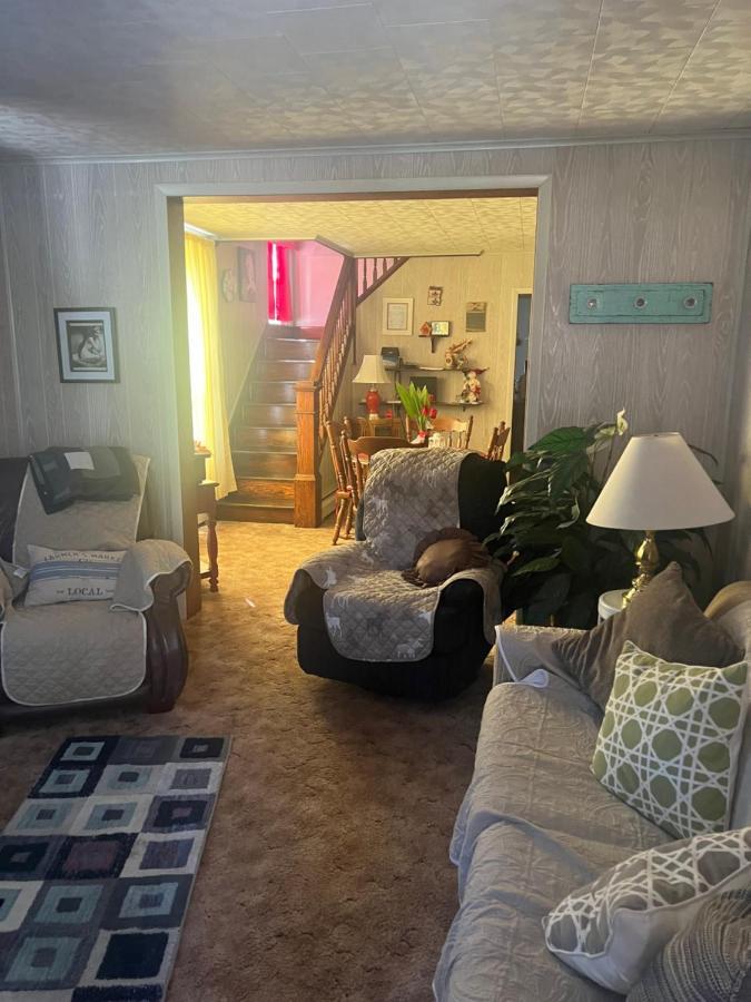 Endless Mountain Adventure Villa Renovo Bagian luar foto